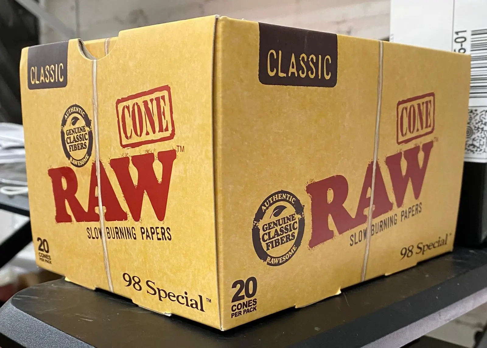 RAW Classic 98 special cone (20 ct) 12 per display.  8 Displays per case.